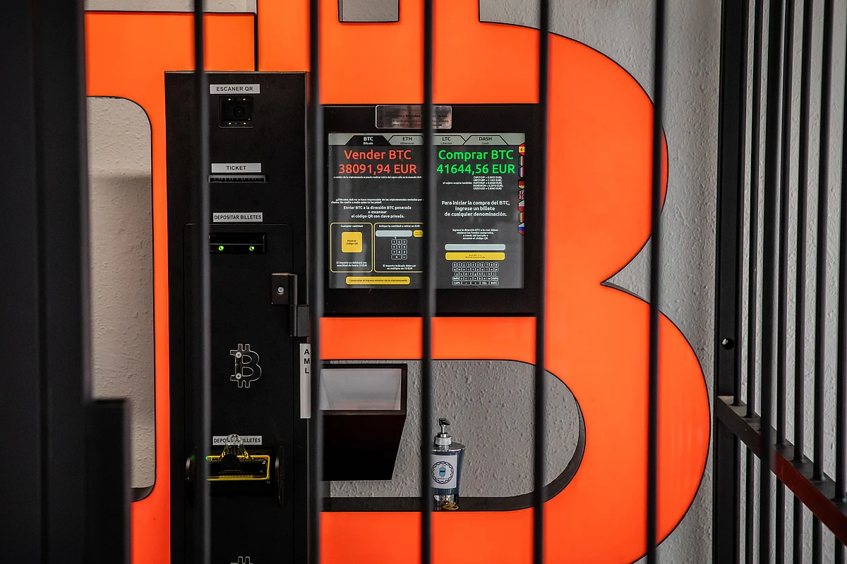 ‘Crypto Winter’ Fears Chill the Battered Bitcoin Faithful