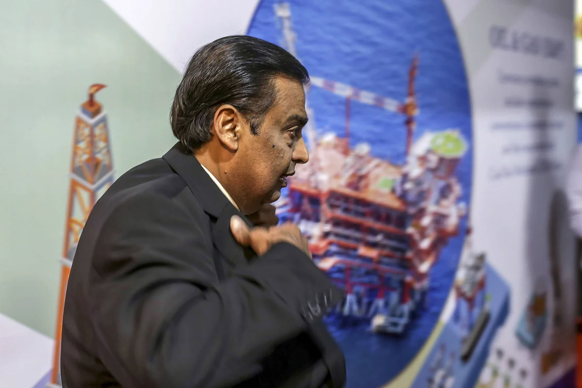Ambani Sees India Exporting $500 Billion of Green Energy by 2042