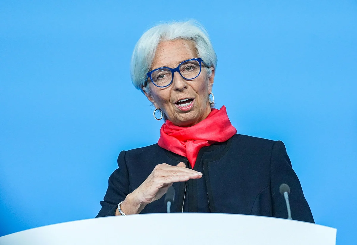 Lagarde Says ECB Will Act at ‘Right Time’ But Only Gradually