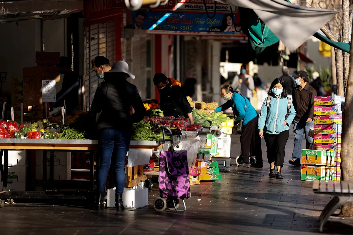 New Zealand Inflation Accelerates to Fastest in 32 Years