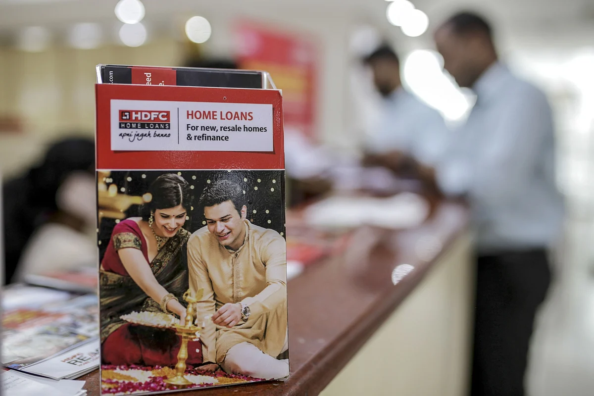 India’s HDFC Bank Adds Mortgage Lender in $60 Billion Deal