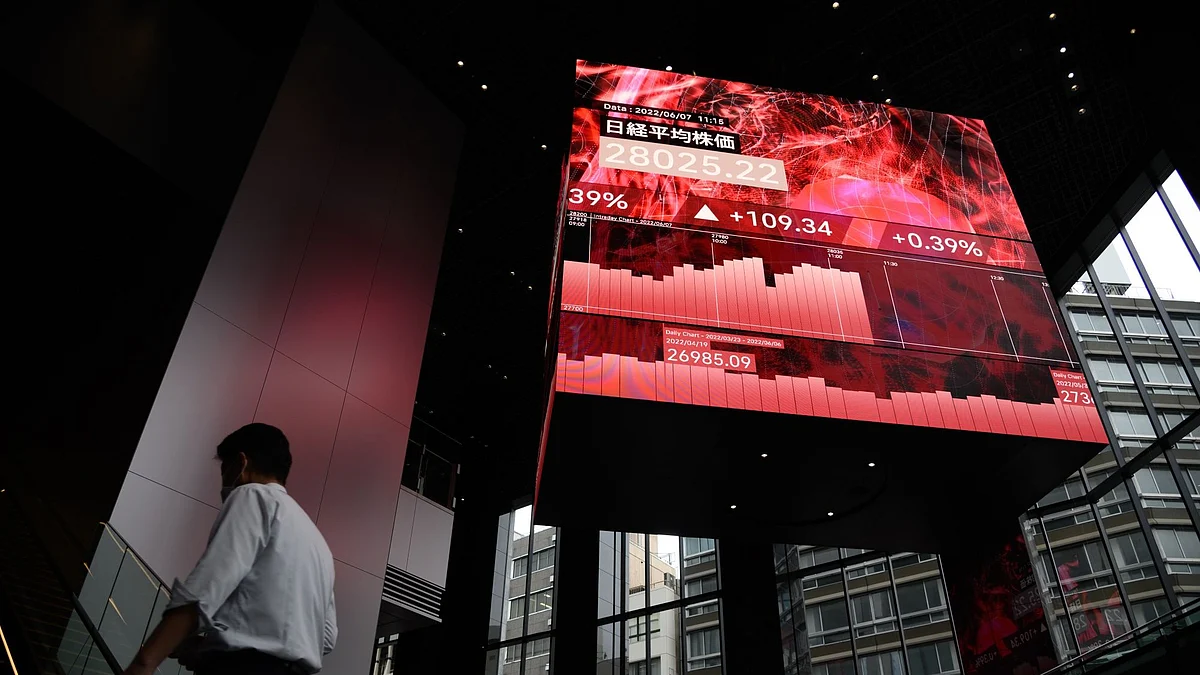 Stocks’ Pandemic Bull Run Ends With Recession Fear: Markets Wrap