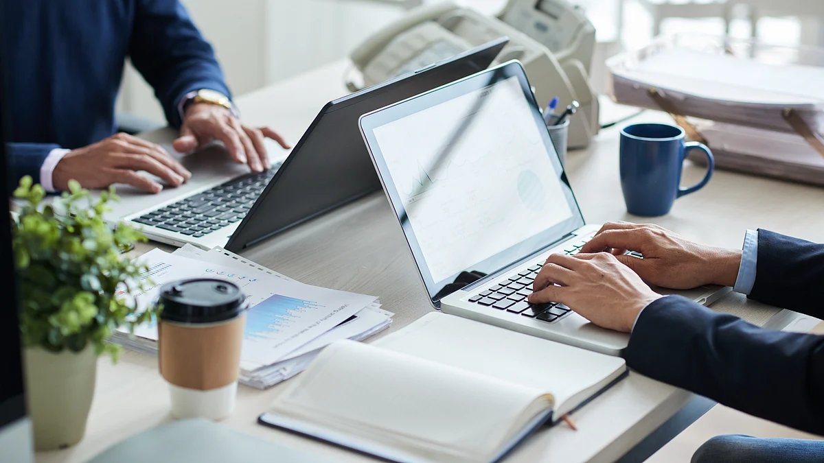 <div class="paragraphs"><p>Staff, employees working on laptop in an office. (Source: freepik)</p></div>