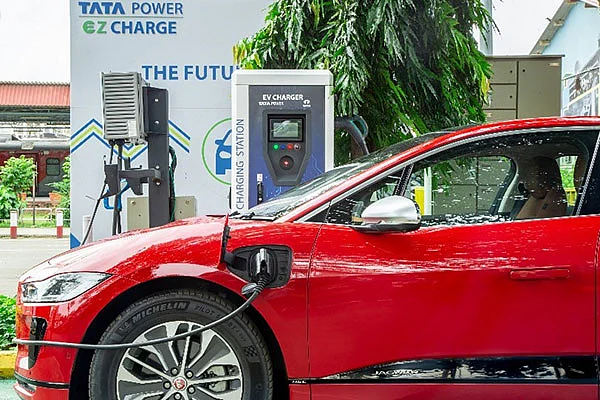 <div class="paragraphs"><p>(Tata Power EV Charging Station, Source: Tata Power website)</p></div>