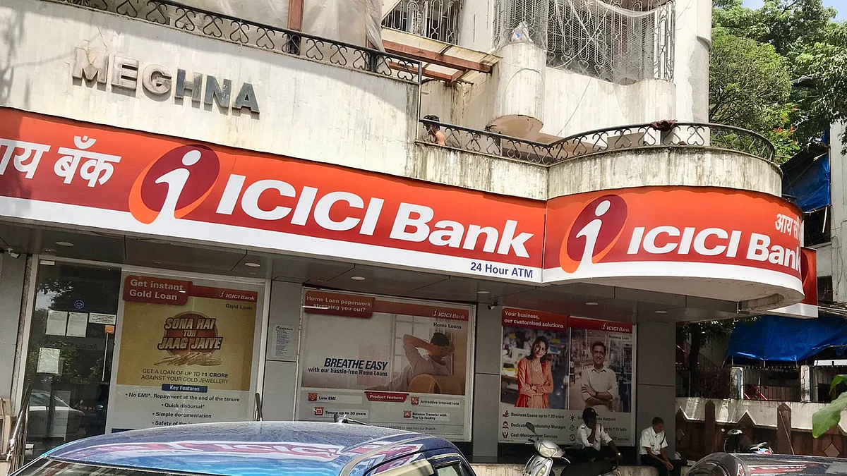 <div class="paragraphs"><p>An ICICI Bank branch in Mumbai. (Photo: Vijay Sartape/BQ Prime) </p></div>