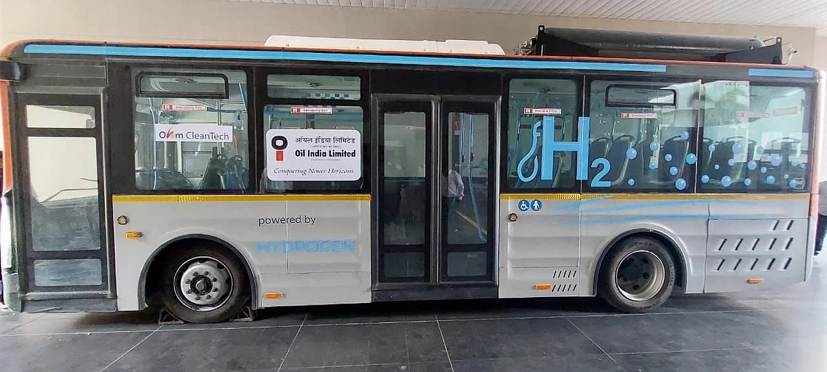 <div class="paragraphs"><p>(Oil India's Hydrogen powered bus developed under its Startup programme, Source: Oil India Twitter)</p></div>