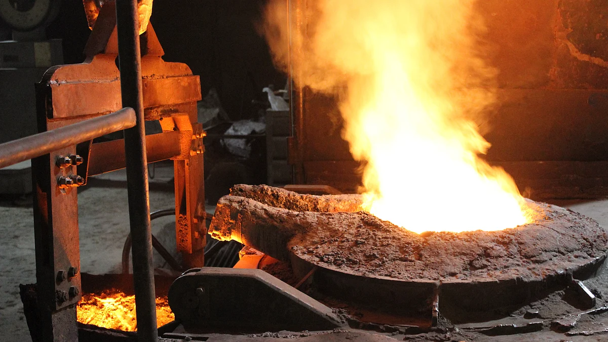 <div class="paragraphs"><p>A steel factory. (Source: pxhere.com)</p></div>