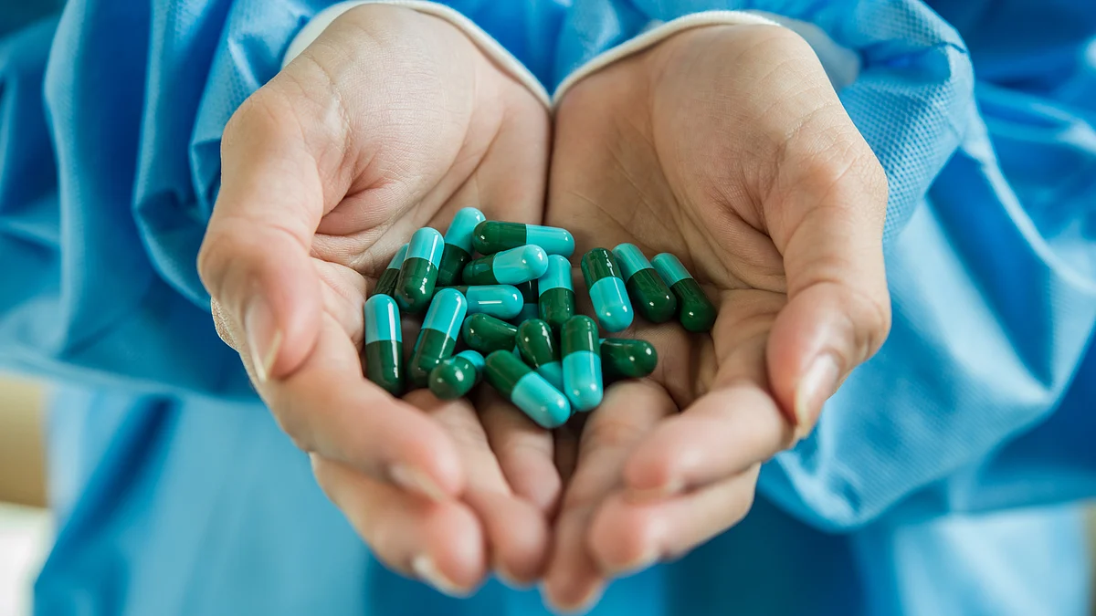 <div class="paragraphs"><p>Close view of holding capsules. (Photo: freepik)</p></div>