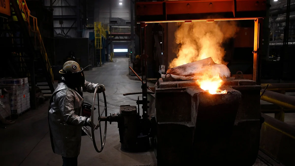 A worker at a factory in Tennessee. Photographer: Luke Sharrett/Bloomberg