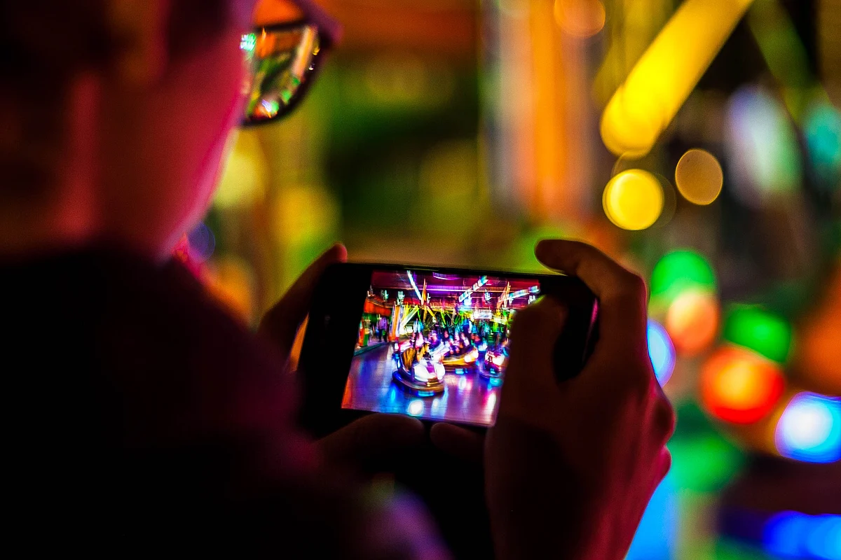 <div class="paragraphs"><p>A person gaming. (Photo: Daan Geurts/Unsplash)</p></div>
