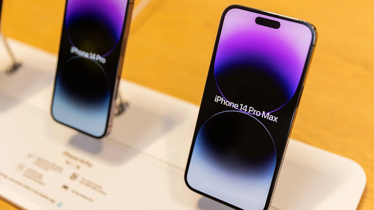 <div class="paragraphs"><p>The Apple iPhone 14 Pro, and iPhone Pro Max on sale at the company's Fifth Avenue store in New York.</p></div>