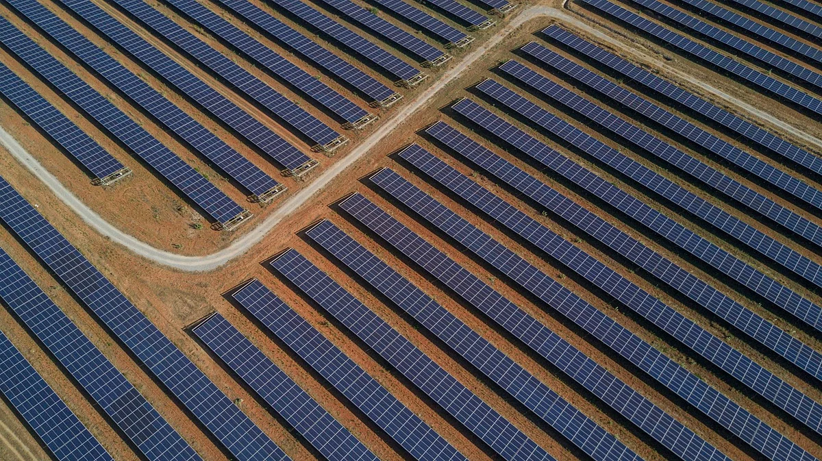<div class="paragraphs"><p>Photovoltaic panels at a solar farm in Pavagada, Karnataka. (Photo: Dhiraj Singh/Bloomberg)</p></div>