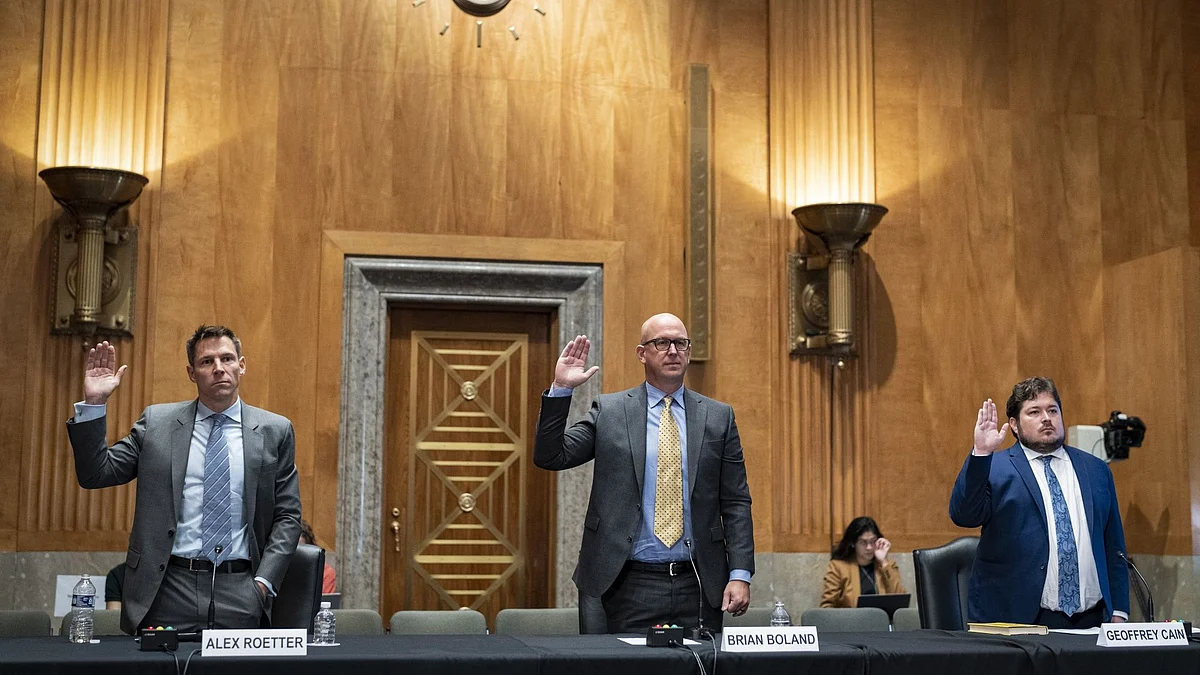 Ex-Twitter, Facebook Executives Urge Lawmakers To Rein In Social-Media Platforms