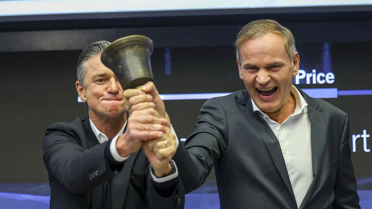 Oliver Blume and Lutz Meschke in Frankfurt, on Sept. 29. Photographer Alex Kraus/Bloomberg