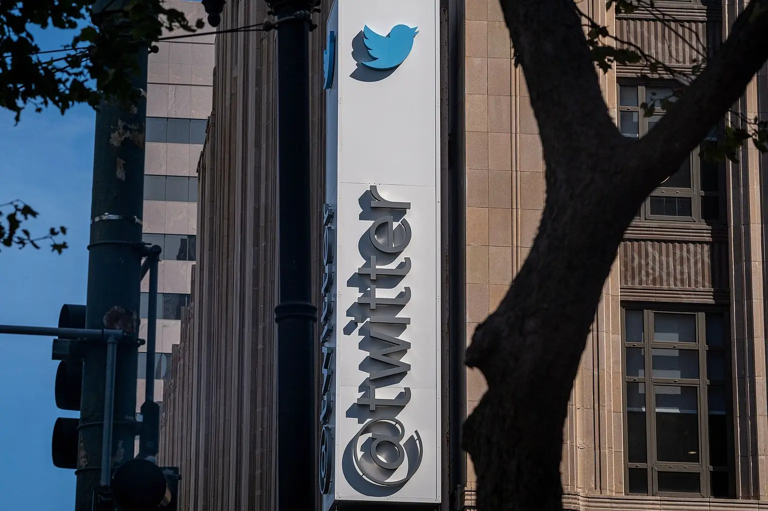 <div class="paragraphs"><p>Twitter headquarters in San Francisco, California.</p></div>