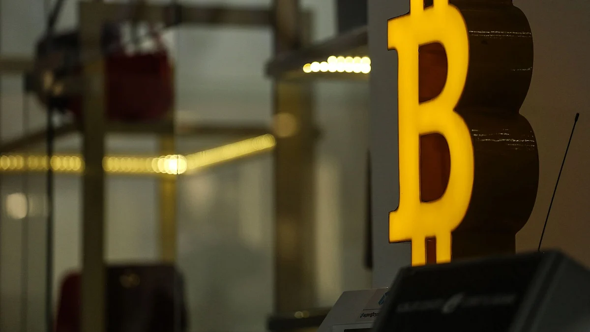 Bitcoin Jump Stalls Around $20,000; Doge Pares Post-Musk Rally