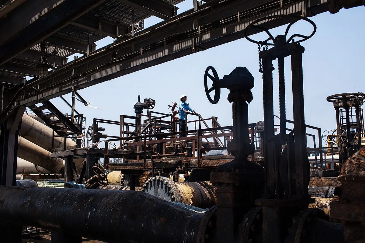 India is the latest nation to be hit by a surprise glut of LNG -- a stark reversal to months of shortages due to tight global supply and missed deliveries from suppliers. Photographer: Sanjit Das/Bloomberg