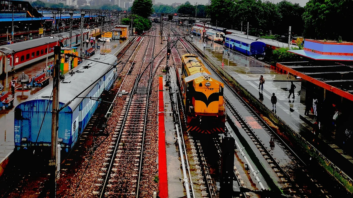 <div class="paragraphs"><p>Outstation trains. (Photo: Pankaj Kumar /Unsplash)</p></div>