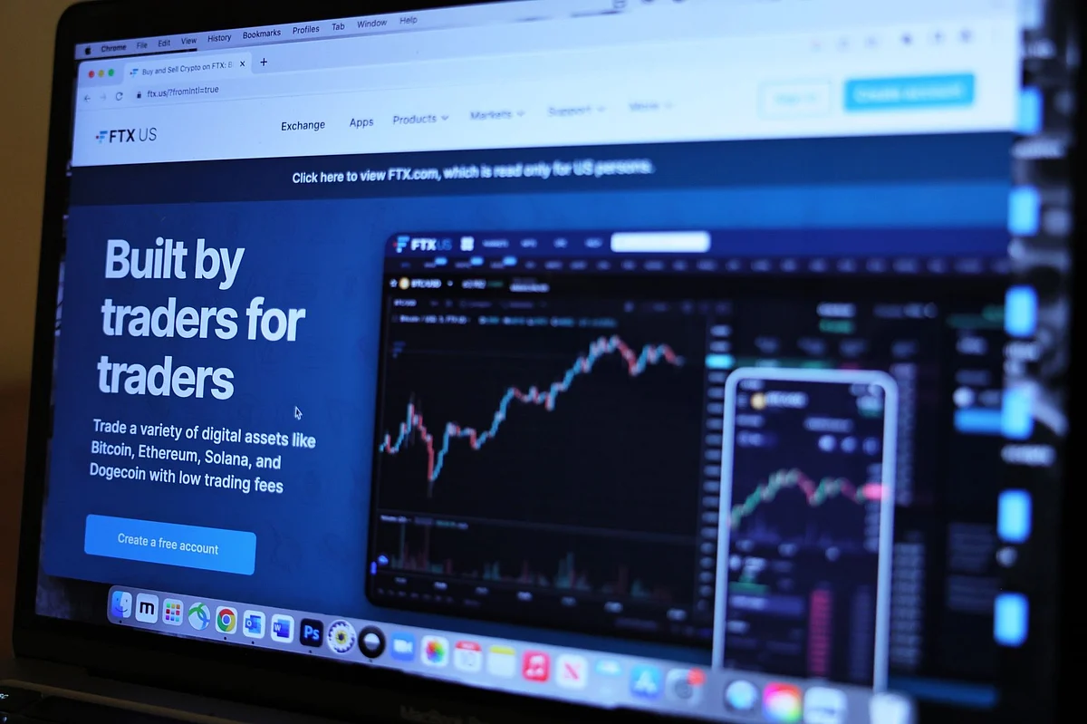 ATLANTA, GEORGIA - NOVEMBER 10: In this photo illustration, the FTX website is seen on a computer on November 10, 2022 in Atlanta, Georgia. Binance, the world’s largest cryptocurrency firm, agreed to acquire FTX, another large cryptocurrency exchange, in a rushed sale in order to prevent a liquidity crisis, which is known as the "Lehman Moment" in the crypto industry. (Photo Illustration by Michael M. Santiago/Getty Images) Photographer: Michael M. Santiago/Getty Images North America