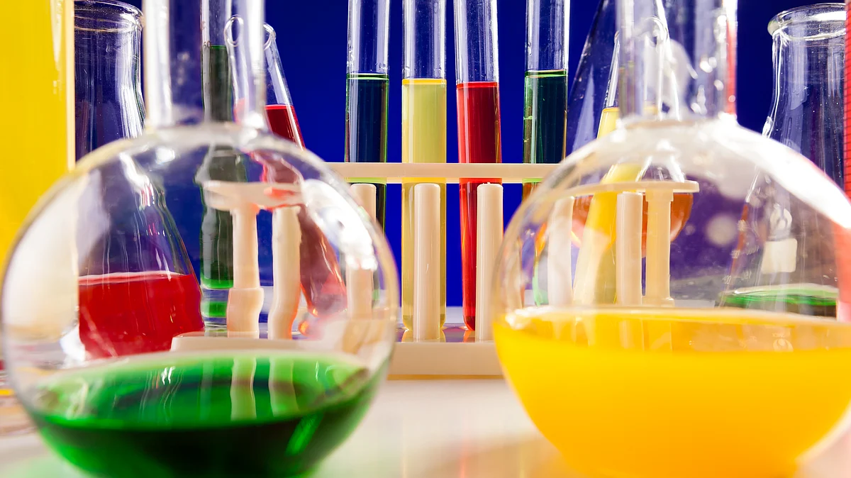 <div class="paragraphs"><p>Beakers containing beer sit on a table in a laboratory. (Photo: Dragos Condrea/ freepik)</p></div>