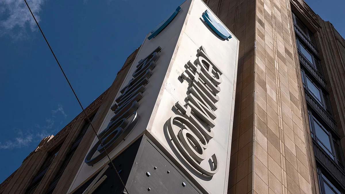 Twitter headquarters in San Francisco, California, U.S., on Thursday, April 21, 2022. Elon Musk said Morgan Stanley and other financial institutions are providing about $25.5 billion in debt financing for his bid to buy Twitter Inc. as he looks to pile pressure on the company to engage with his offer. Photographer: David Paul Morris/Bloomberg