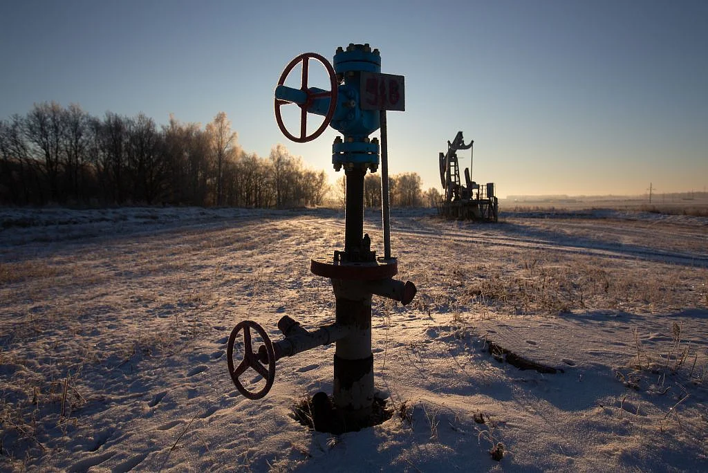 Valve control wheels connected to crude oil pipework in an oilfield near Dyurtyuli, in the Republic of Bashkortostan, Russia, on Thursday, Nov. 19, 2020. The flaring coronavirus outbreak will be a key issue for OPEC+ when it meets at the end of the month to decide on whether to delay a planned easing of cuts early next year.