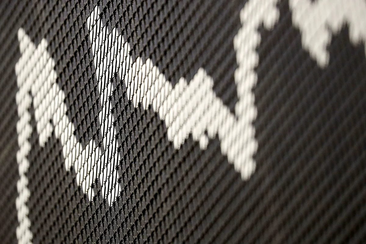 A data graph tracks the movement of stocks on the stock exchange in Germany. Photographer: Bloomberg Creative Photos/Bloomberg