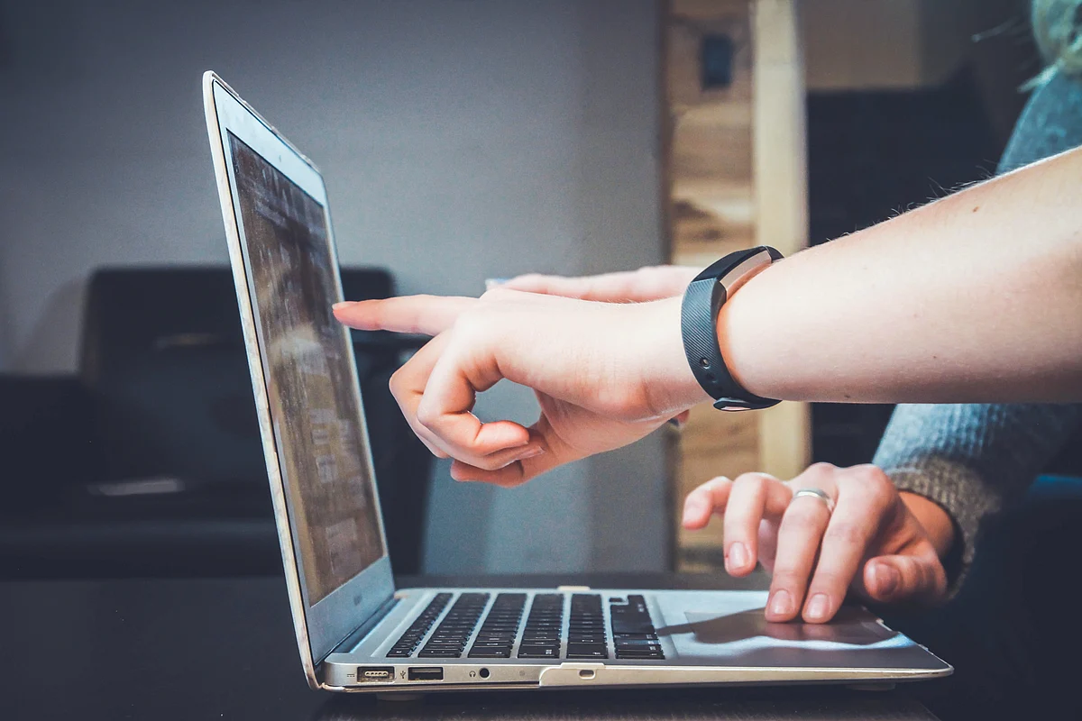 <div class="paragraphs"><p>(Source: <a href="https://unsplash.com/@johnschno?utm_source=unsplash&utm_medium=referral&utm_content=creditCopyText">John Schnobrich</a> /<a href="https://unsplash.com/s/photos/Digital-Services?utm_source=unsplash&utm_medium=referral&utm_content=creditCopyText">Unsplash</a>)</p></div>