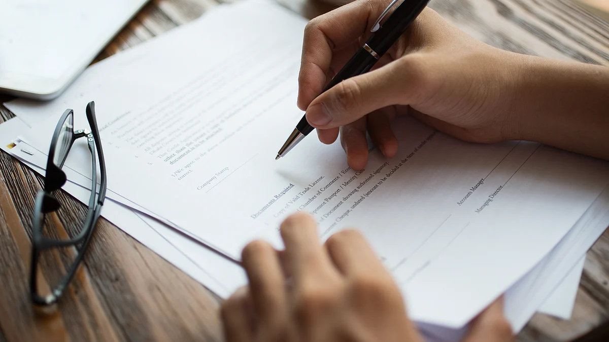<div class="paragraphs"><p>An applicant filling a form. (Source: Alexey Tulenkov/ freepik)</p></div>