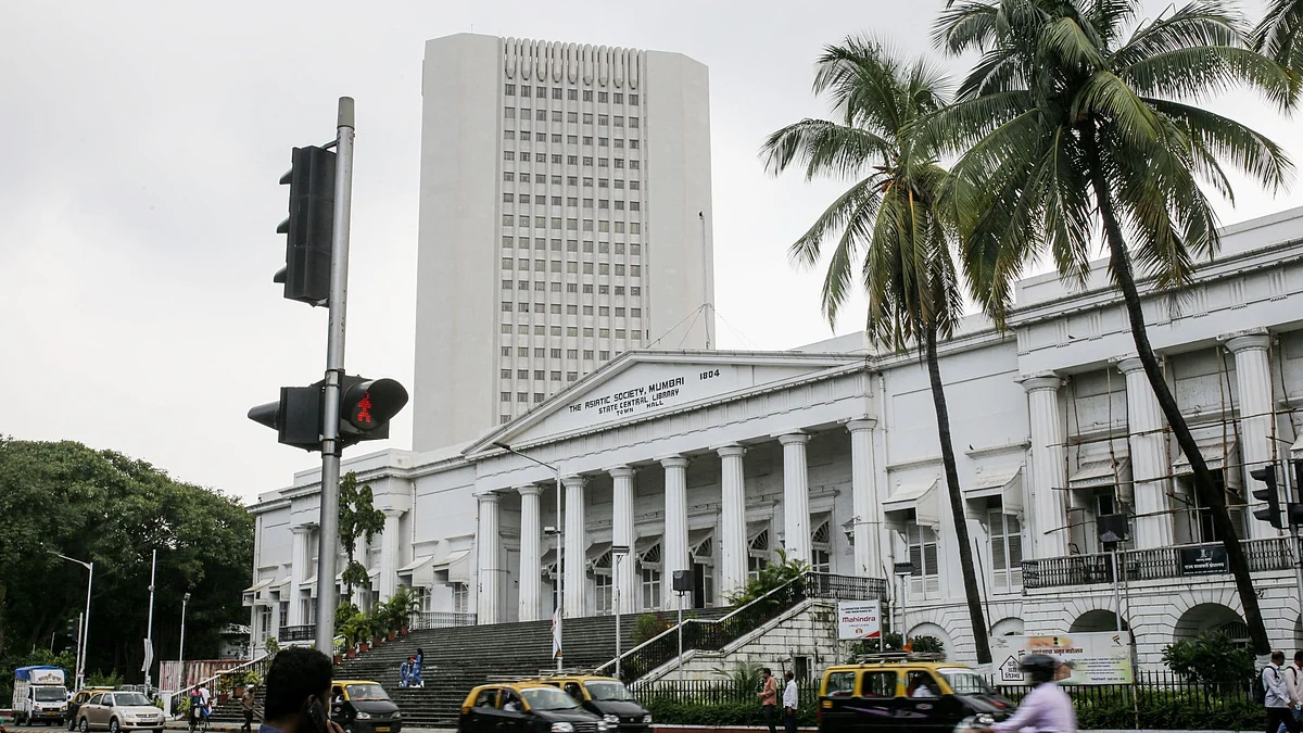 The Reserve Bank of India (RBI) headquarters in Mumbai, India, on Friday, Sep. 30, 2022. India’s central bank delivered a hat-trick of half-point interest-rate hikes, sustaining its battle to rein in inflation while flagging “calibrated action” to shield the economy amid fears of a global recession.
