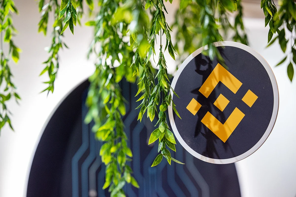 The logo for Binance Coin stands on display during the Dubai Crypto Expo at the Festival Arena in Dubai, United Arab Emirates, on Wednesday, Oct. 5, 2022. An already bad year for cryptocurrencies took another turn for the worse after a $568 million hack affecting Binance Coin became the latest in a string of security incidents to buffet digital assets. Photographer: Christopher Pike/Bloomberg