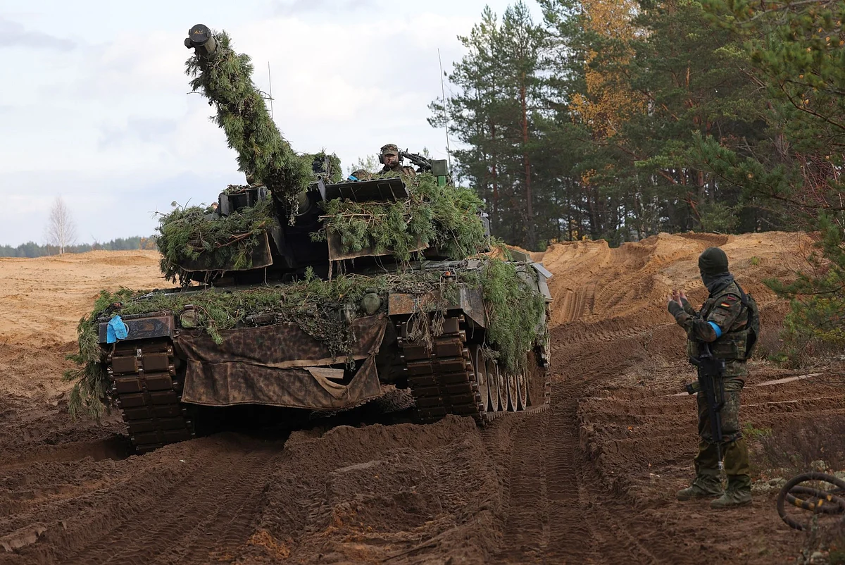 A Leopard 2A6 main battle tank.