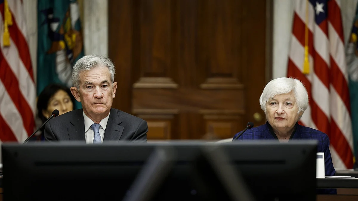 <div class="paragraphs"><p>WASHINGTON, DC - OCTOBER 03: U.S. Federal Reserve Board Chairman Jerome Powell and U.S. Treasury Secretary Janet Yellen listen during a meeting with the Treasury Department's Financial Stability Oversight Council at the U.S. Treasury Department on October 03, 2022 in Washington, DC. (Photo by Anna Moneymaker/Getty Images)</p></div>
