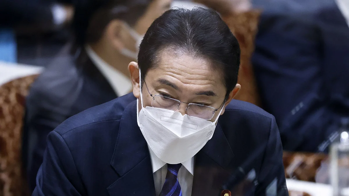 <div class="paragraphs"><p>Fumio Kishida. (Photographer: Kiyoshi Ota/Bloomberg)</p></div>