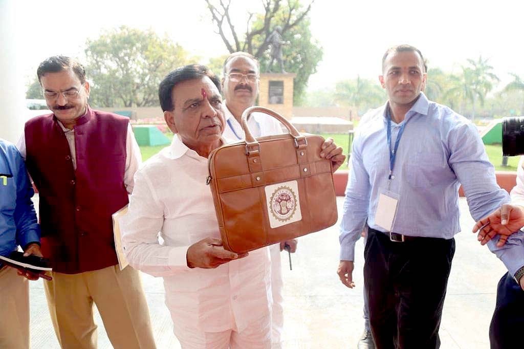 Madhya Pradesh Government Tables Rs 3.14 Lakh Crore Budget In Election Year - Vimarsana News
