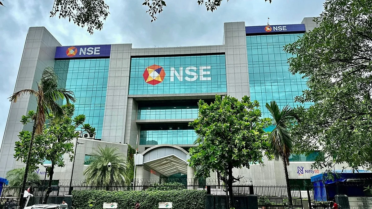 Stock Market Live: GIFT Nifty Hints At Muted Open; Tata Motors, Mazagon Dock, Bank Of India In Focus