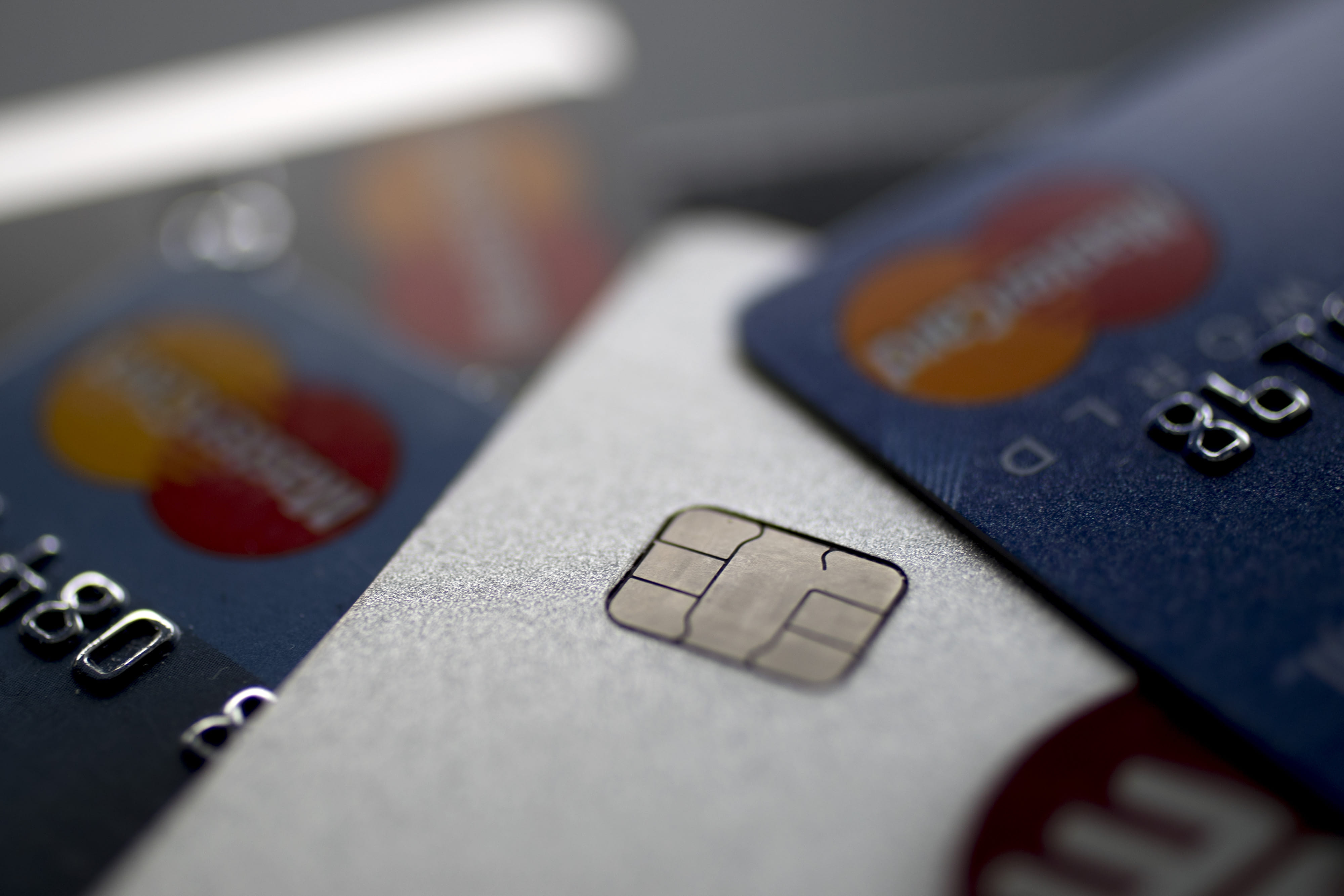 Prepaid Wallet: Share Of Card Payments Slides As Customers Take To Mobile  Transactions