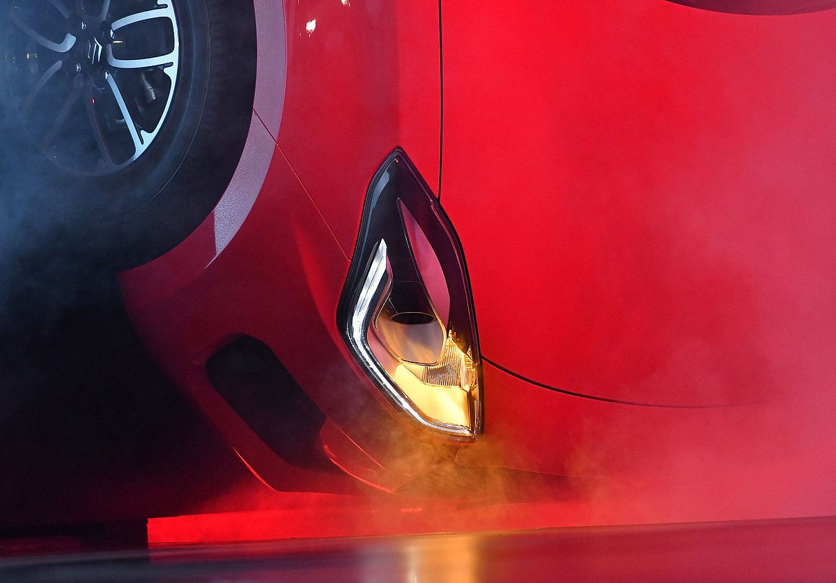 March Auto Sales M&M Auto Rises 1; Tractor Sales Plunge