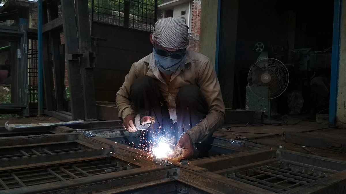 Unemployment Rate Dips To 7.2% In July-September: NSO Survey