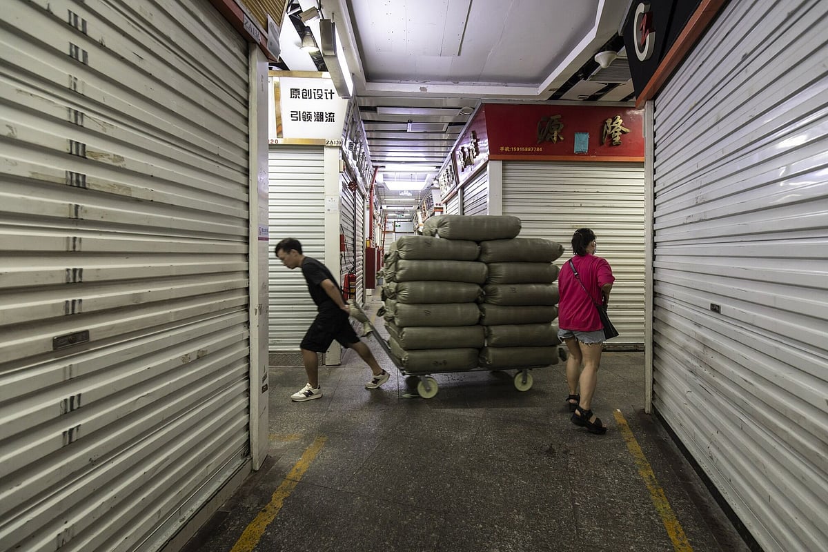 China Halts Youth Jobs Data, Stoking Transparency Concerns