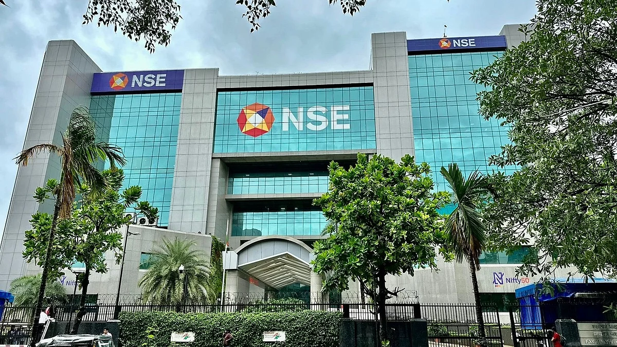 stock-market-today-sensex-nifty-close-lower-as-banks-it-stocks-drag