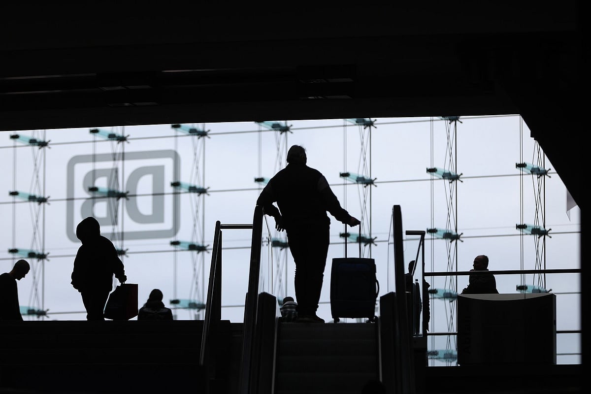 Global Hiring Slows On Weaker Economy, World’s Largest Recruiter Warns