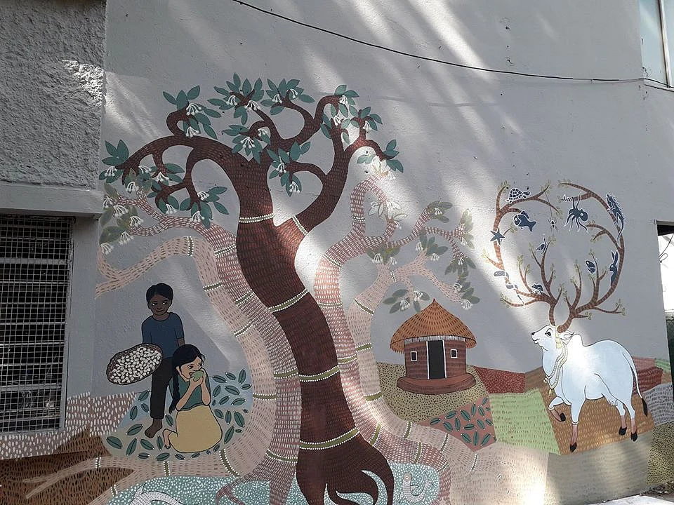 Detail of painting on the facade of Sustainable Lifestyle Store, Pune