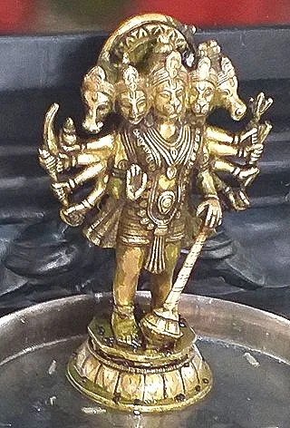 Bhog murti, Panchmukhi Maruti Mandir, Guruvar Peth, Pune
