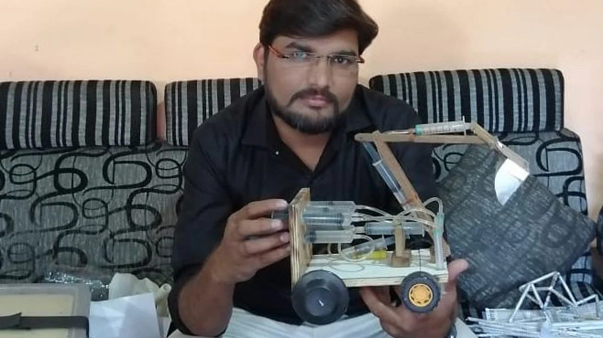 Shivaji Mane: this '7th pass' makes toy-making so exciting!