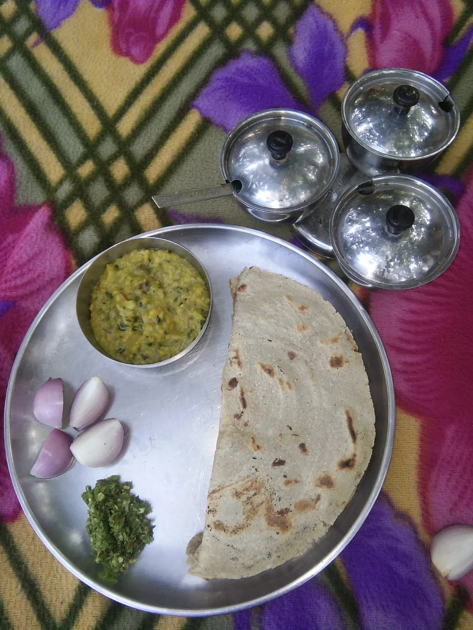 A 'zunka-bhaahar' meal at Cafe Climate