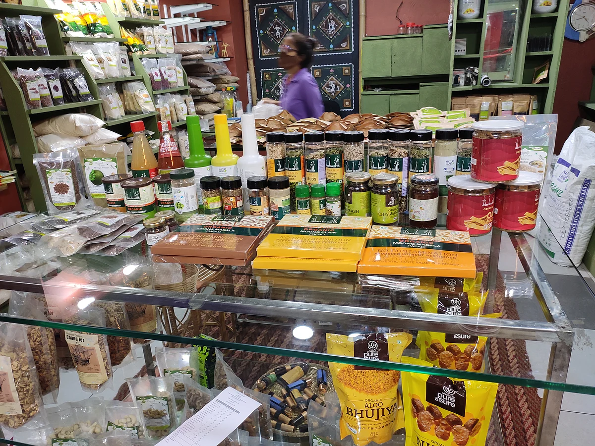 Seeds and snacks sold by Organic Dolchi