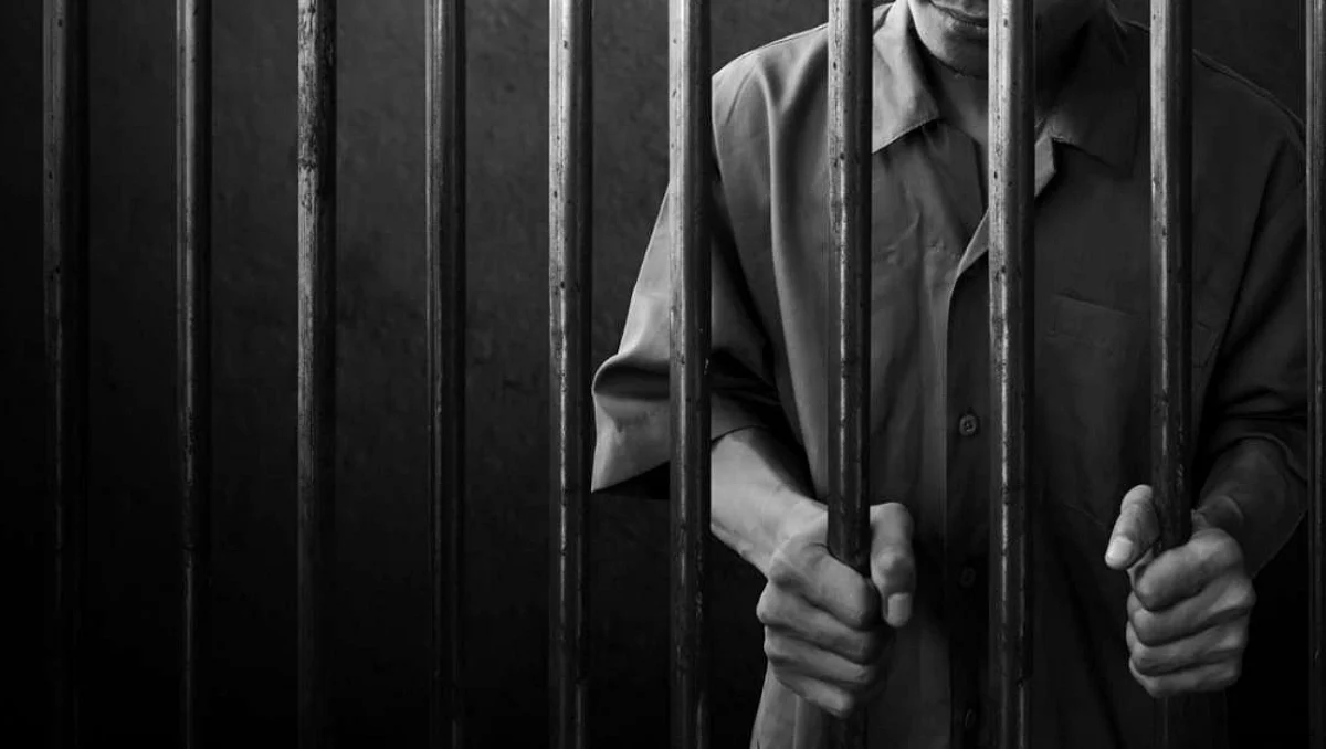 पत्नी की हत्या के मामले में जेल में बंद था पति, वो मिली जालंधर में प्रेमी के साथ