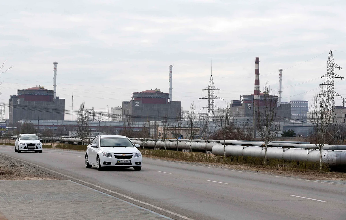 यूक्रेन के Zaporizhzhia Nuclear Plant में लगी आग तो पूरी दुनिया में इसलिए दौड़ने लगी दहशत