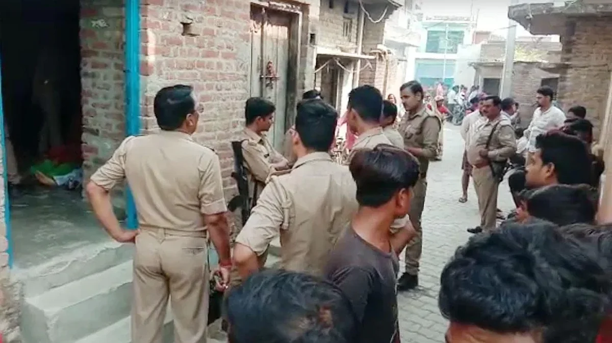 BAREILLY CRIME NEWS : बरेली में पति, पत्नी और उनके चार महीने की बच्ची का शव मिला!